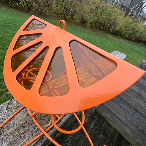 Bird Feeder Mansion. - Picture 7 of 14